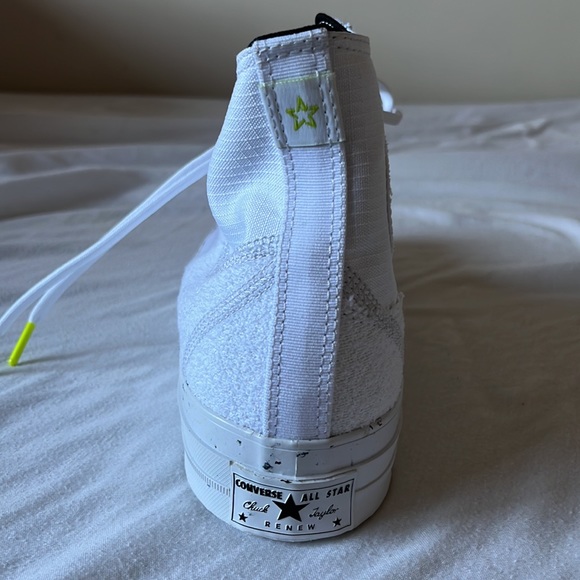 Converse Chuck Taylor Hi-Cut All White Size US 11 Men US 13 Women - Picture 8 of 8